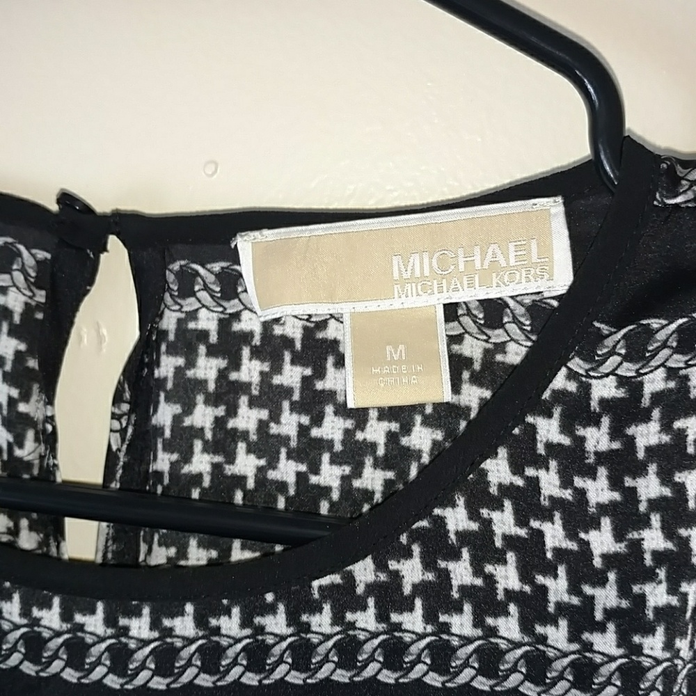 Medium Thin Knit Dress Shirt/Sweater - Picture 2 of 5